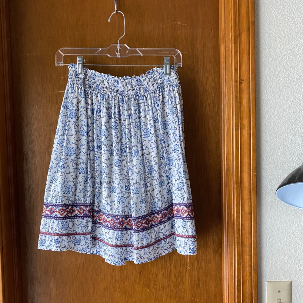 H&M Patterned Skirt Size M